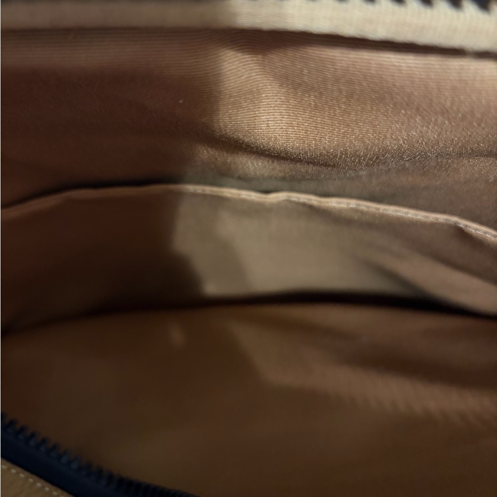 Coach West Backpack with Shearling motif - Picture 8 of 11